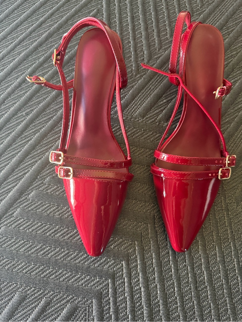 Marrón Patent Pointed-Toe Slingback kitten heels - Picture 4 of 5